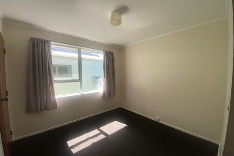 Photo of property in 230a Mitchell Street, Brooklyn, Wellington, 6021