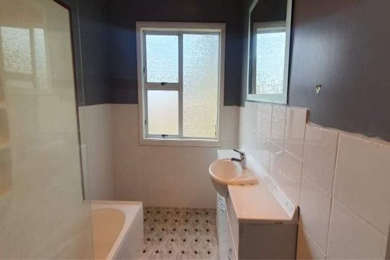 Photo of property in 34 Polson Street, Castlecliff, Whanganui, 4501