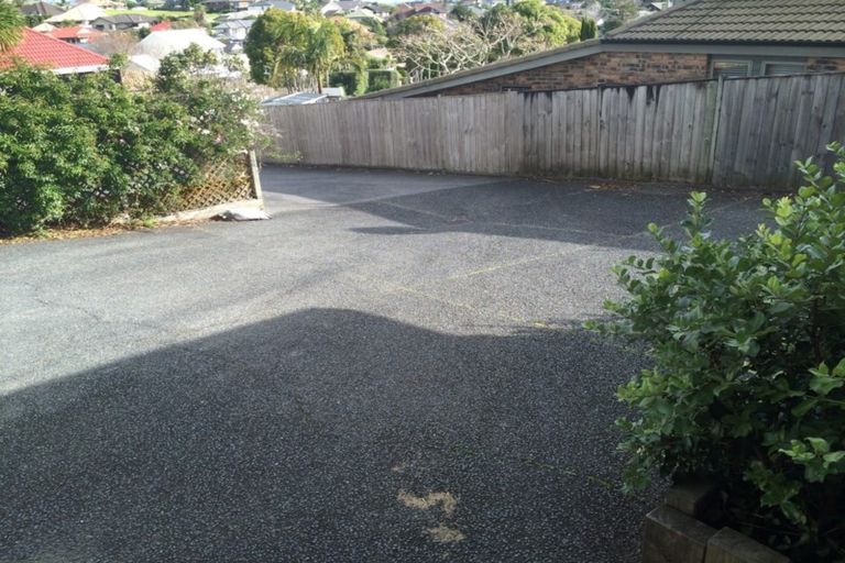 Photo of property in 2/15 Sligo Place, Somerville, Auckland, 2014