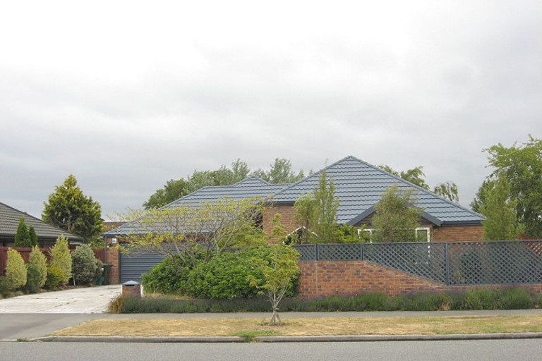 Photo of property in 48 Broadhaven Avenue, Parklands, Christchurch, 8083
