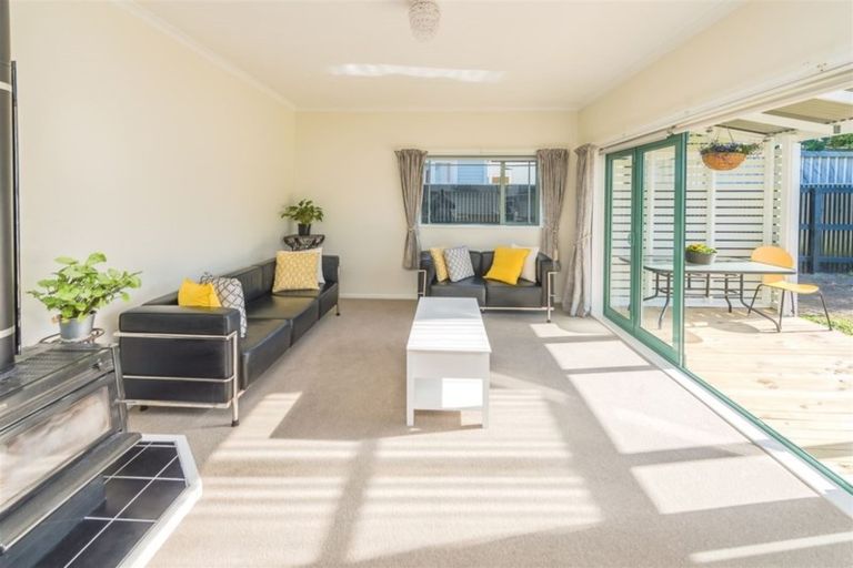 Photo of property in 22 Kawatiri Avenue, Gonville, Whanganui, 4501