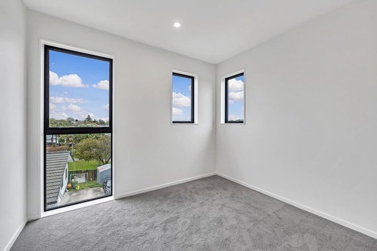 Photo of property in 4/163 Edmonton Road, Te Atatu South, Auckland, 0610