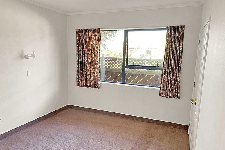 Photo of property in 162 Auckland Road, Greenmeadows, Napier, 4112