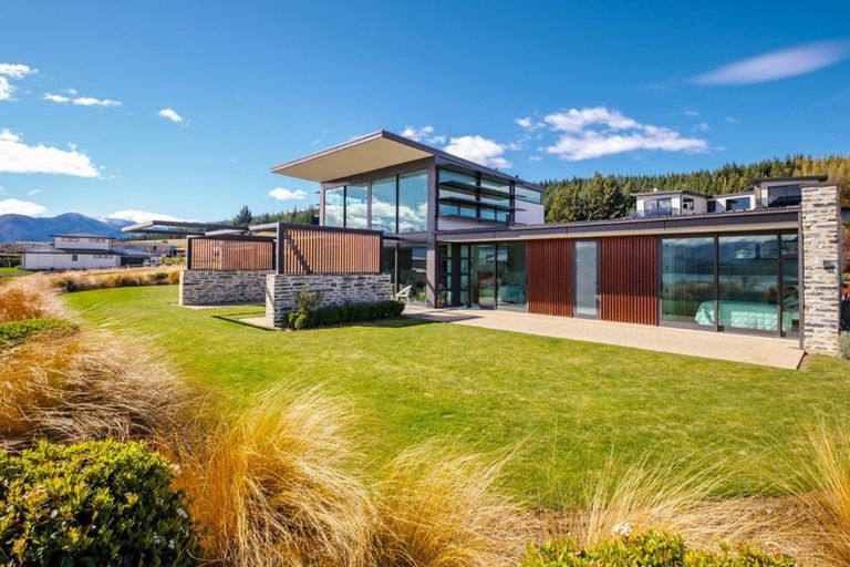 Photo of property in 13 Clearview Street, Wanaka, 9305