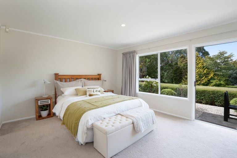 Photo of property in 142 Gillespie Place, Acacia Bay, Taupo, 3385
