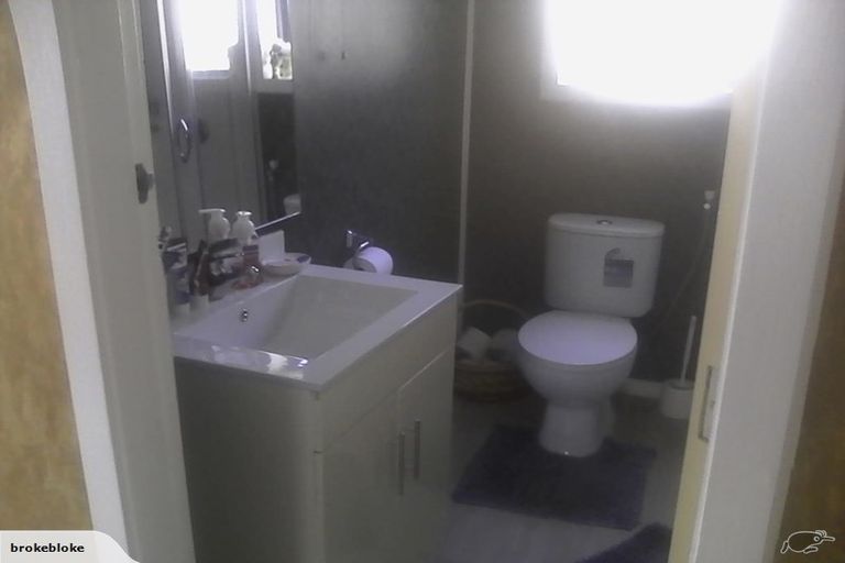 Photo of property in 38 Mccaughan Street, Browns, Winton, 9781