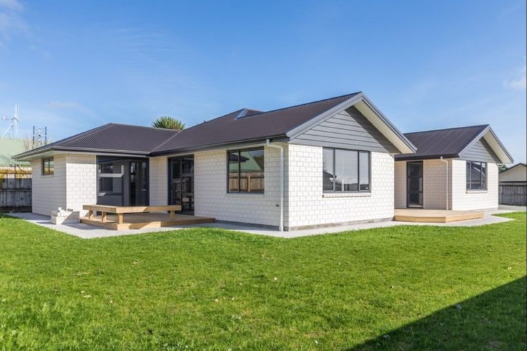 Photo of property in 16a Weld Street, Levin, 5510