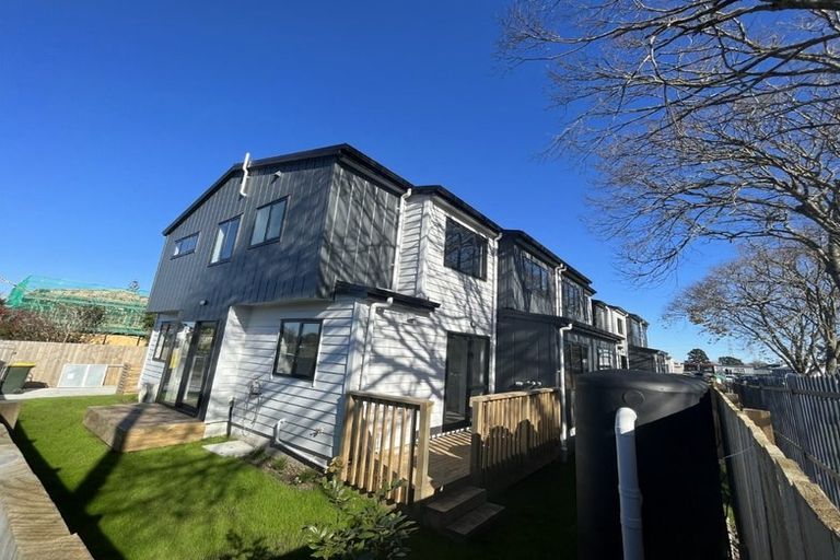 Photo of property in 13a Edinburgh Avenue, Rosehill, Papakura, 2113