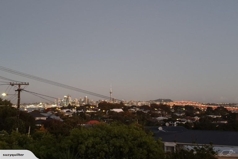 Photo of property in 1/62 Church Street, Northcote Point, Auckland, 0627