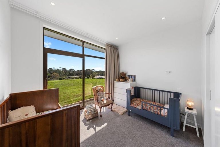 Photo of property in 121a Pomona Road, Kumeu, 0891