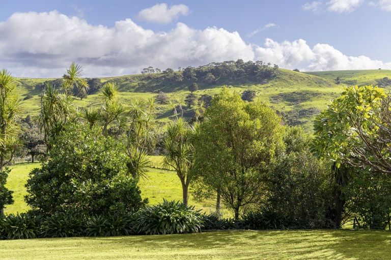 Photo of property in 115 Taylor Road, Waimauku, 0882