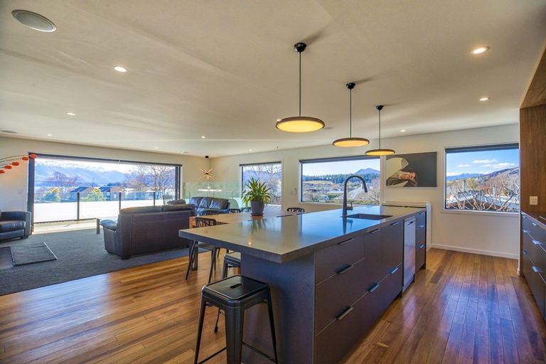 Photo of property in 156 Upton Street, Wanaka, 9305