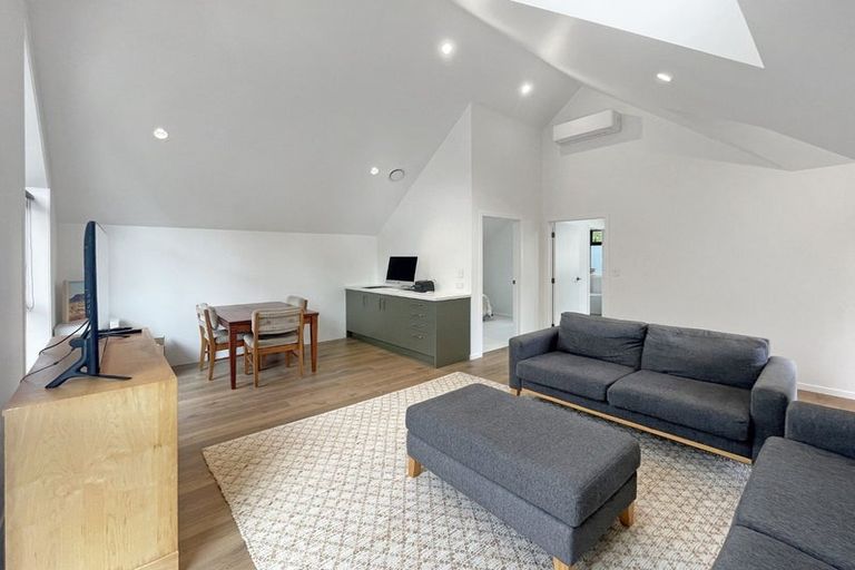 Photo of property in 42 Saxton Road, Upper Vogeltown, New Plymouth, 4371