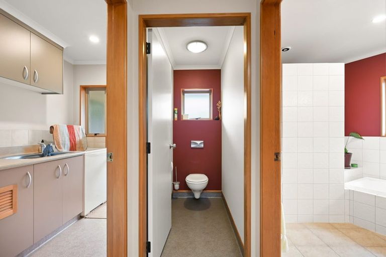 Photo of property in 12 Vermont Court, Huntington, Hamilton, 3210