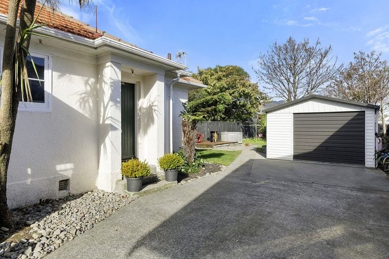Photo of property in 17 Kingston Street, Boulcott, Lower Hutt, 5011