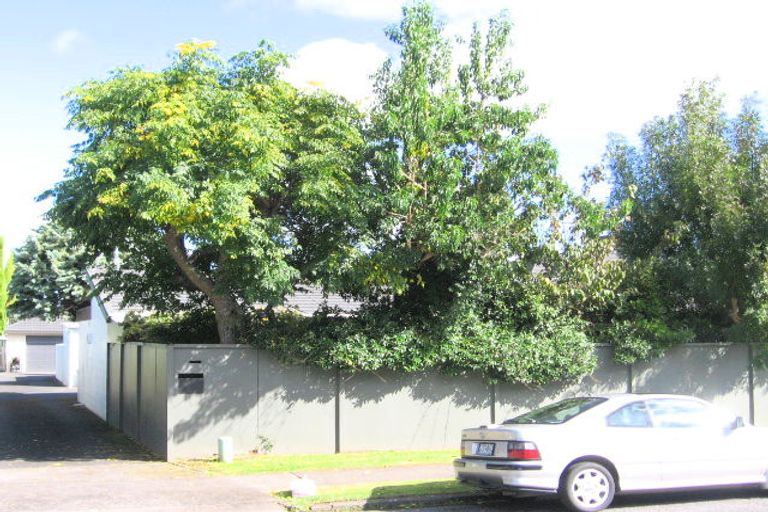Photo of property in 1/19 Morrow Avenue, Bucklands Beach, Auckland, 2012