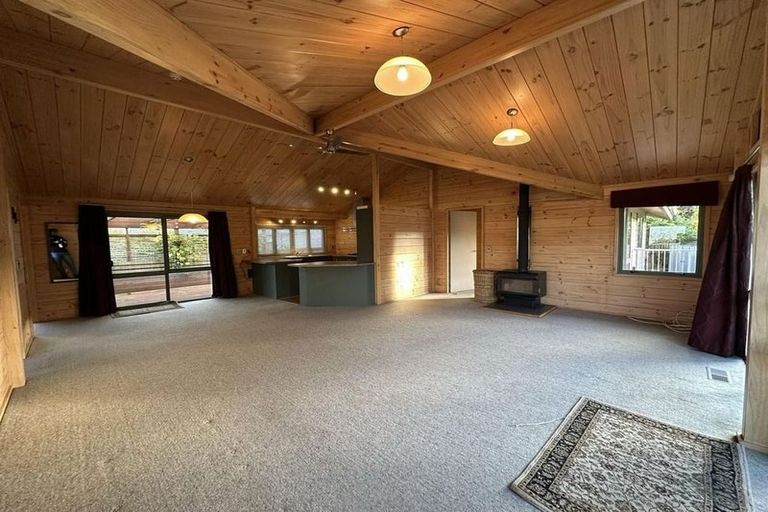 Photo of property in 8a Riverstone Drive, Riverstone Terraces, Upper Hutt, 5018