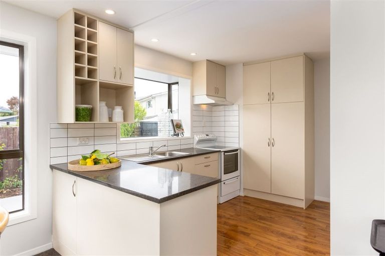 Photo of property in 11 Rosamund Place, Halswell, Christchurch, 8025