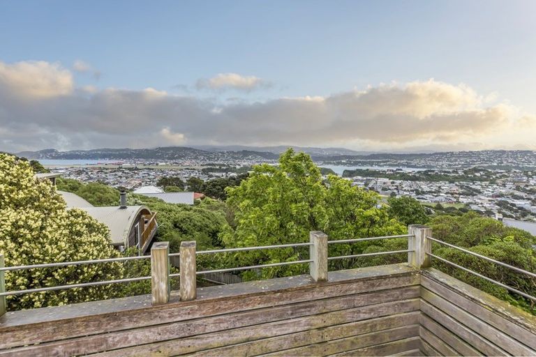 Photo of property in 87a Seatoun Heights Road, Seatoun, Wellington, 6022
