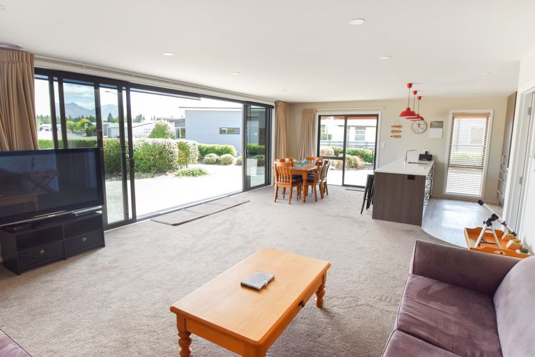 Photo of property in 75 Irishman Drive, Twizel, 7901