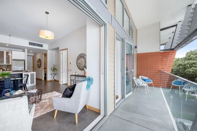 Photo of property in Urbis Apartments, 5/5 Raroa Road, Hutt Central, Lower Hutt, 5010