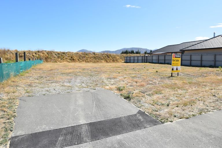 Photo of property in 32 Lakeland Avenue, Twizel, 7901