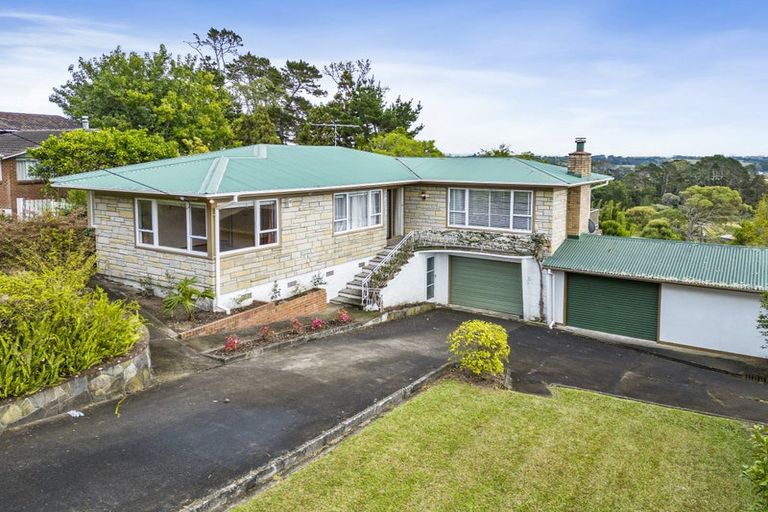 Photo of property in 462 Don Buck Road, Massey, Auckland, 0614