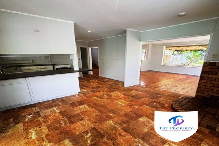 Photo of property in 27 Burndale Terrace, Manurewa, Auckland, 2102