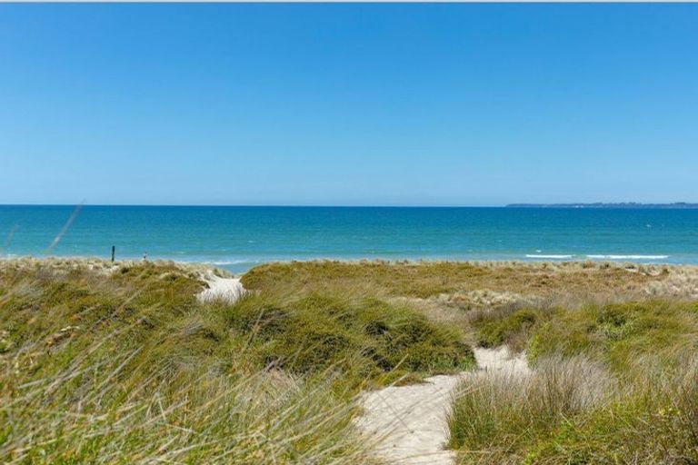 Photo of property in 922a Papamoa Beach Road, Papamoa Beach, Papamoa, 3118