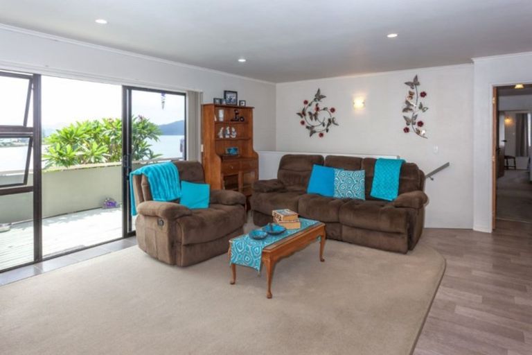 Photo of property in 201 Tukere Drive, Whangamata, 3620