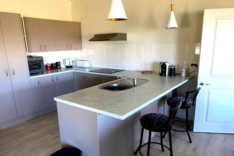 Photo of property in 142 Centennial Drive, Whitianga, 3510