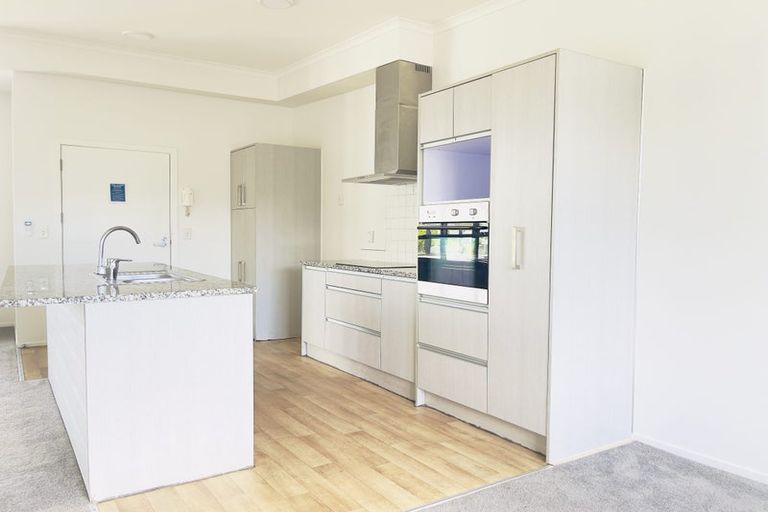 Photo of property in 6/130 Stancombe Road, Flat Bush, Auckland, 2016