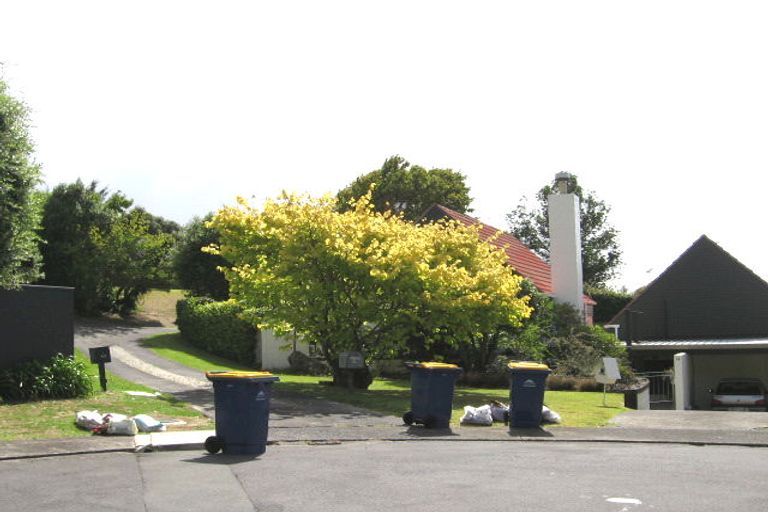 Photo of property in 13 Prestige Place, Castor Bay, Auckland, 0620
