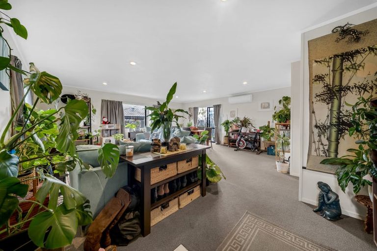 Photo of property in 5b Chelmsley Avenue, Henderson, Auckland, 0612