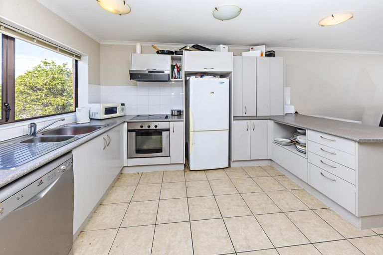 Photo of property in 65 Naylors Drive, Mangere, Auckland, 2022