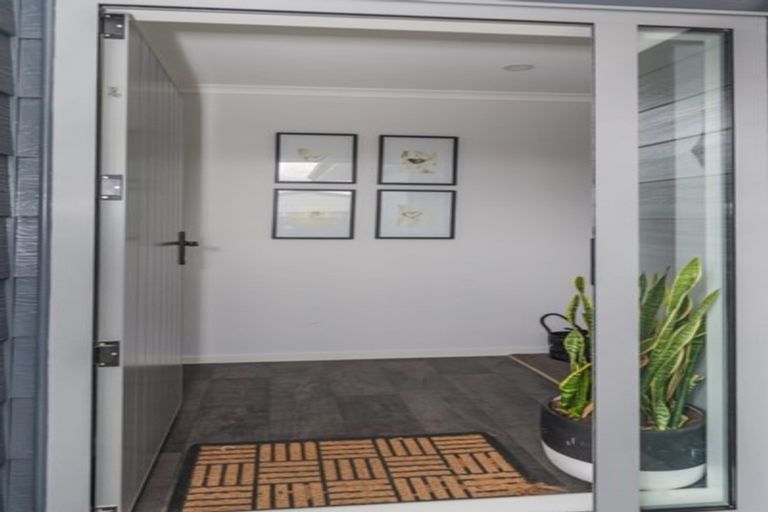 Photo of property in 2a Rutland Street, Levin, 5510