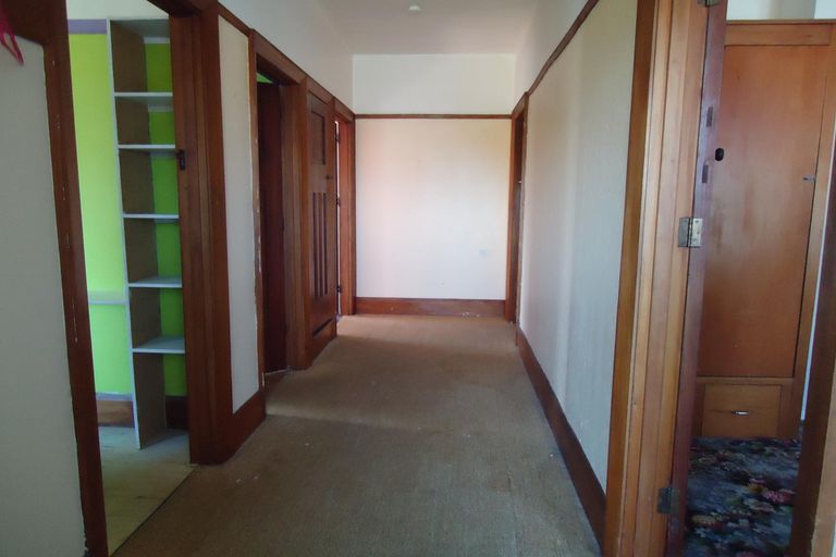 Photo of property in 6 Massey Street, Waimate, 7924