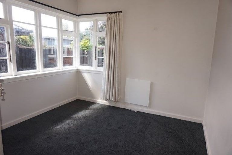 Photo of property in 1/44 Kathleen Crescent, Hornby, Christchurch, 8042