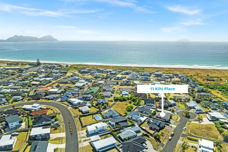 Photo of property in 11 Kihi Place, Ruakaka, 0116