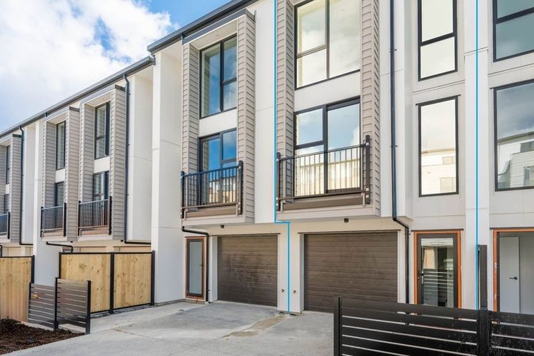 Photo of property in 7 Falcon Crescent, Hobsonville, Auckland, 0618