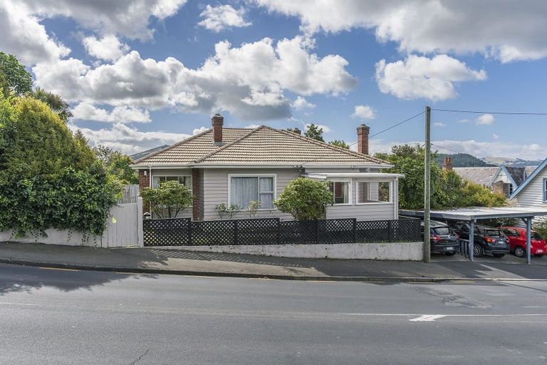 Photo of property in 18 Lachlan Avenue, North Dunedin, Dunedin, 9016