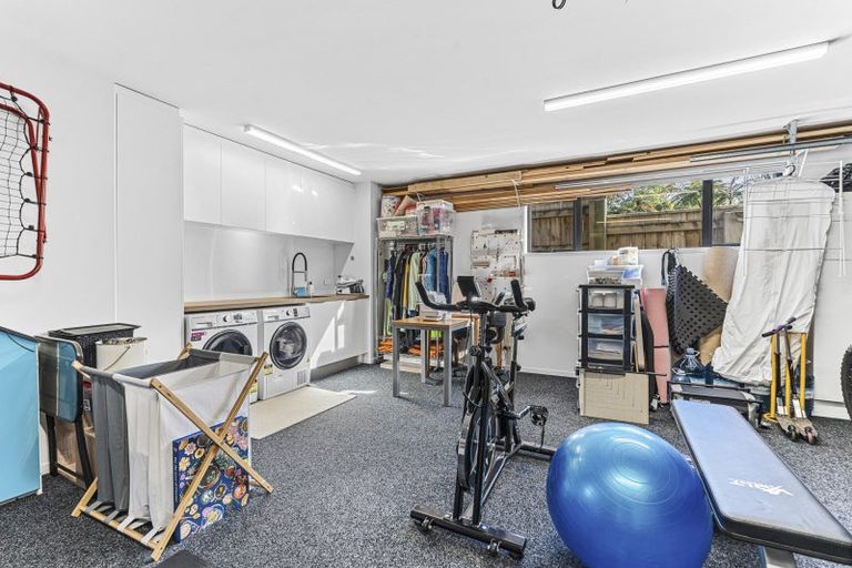 Photo of property in 4 Bright Way, Lower Vogeltown, New Plymouth, 4310