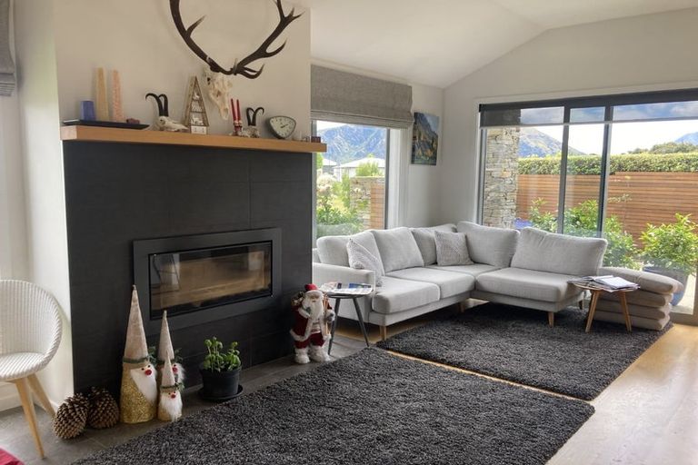 Photo of property in 3 Edgewood Place, Wanaka, 9305