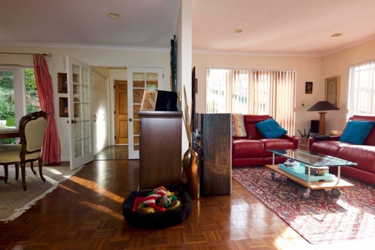 Photo of property in 2/32 Spencer Road, Pinehill, Auckland, 0632