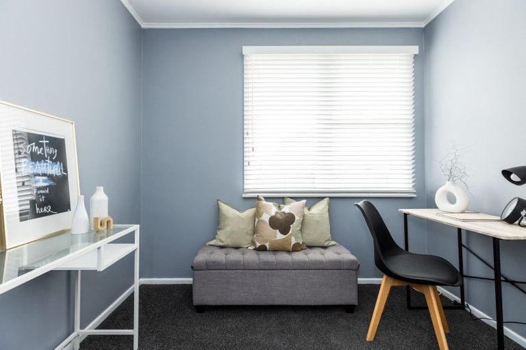 Photo of property in 8b Barker Road, Marewa, Napier, 4110