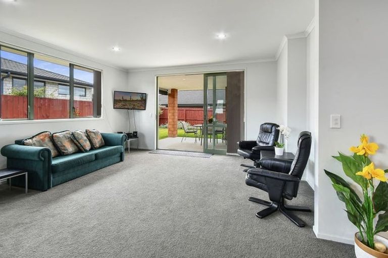 Photo of property in 98 Helenslee Road, Pokeno, 2472