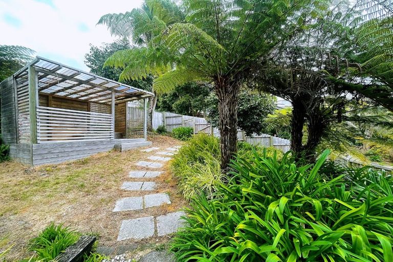 Photo of property in 25 Calman Place, Chatswood, Auckland, 0626