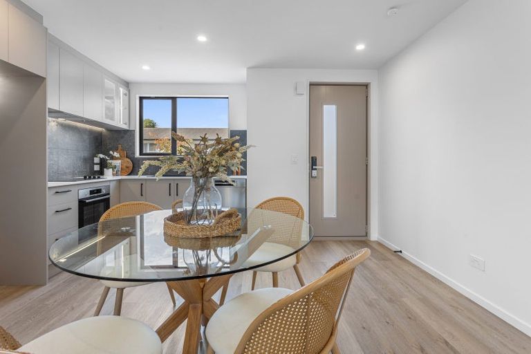 Photo of property in 9/29 Main Road South, Sockburn, Christchurch, 8042