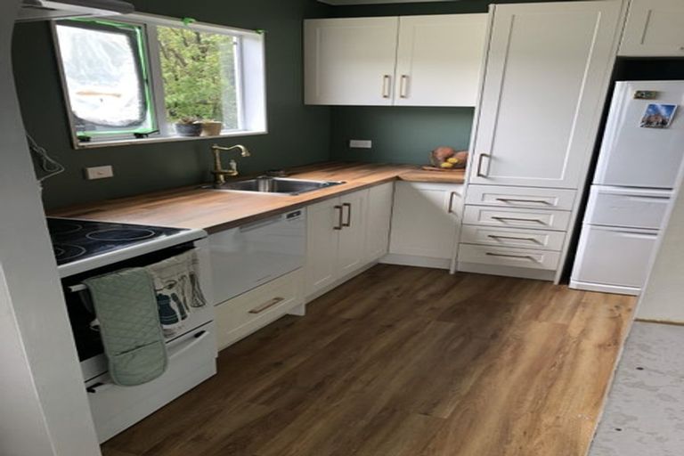 Photo of property in 58a Gemstone Drive, Birchville, Upper Hutt, 5018