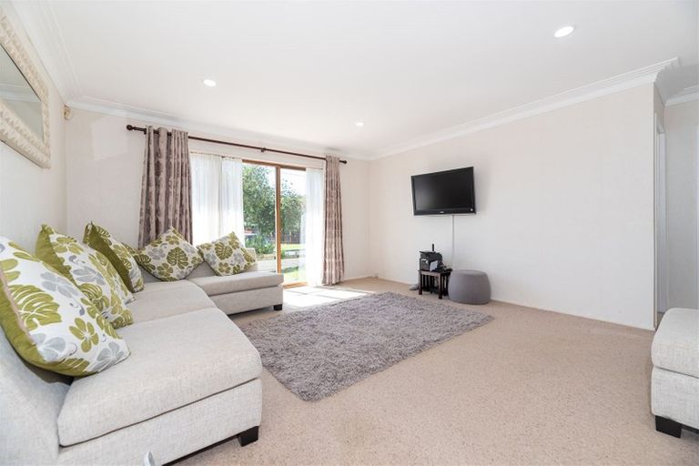 Photo of property in 1/1 Akehurst Avenue, New Lynn, Auckland, 0600